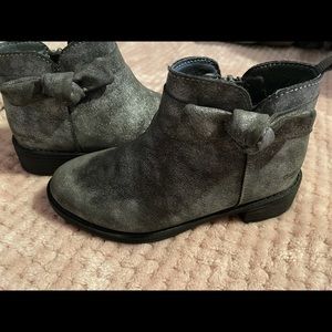Oshkosh B Gosh toddler girl boots